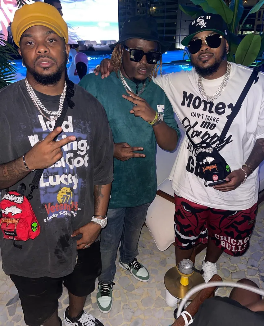 Deejay Mneddy with Major League DJs